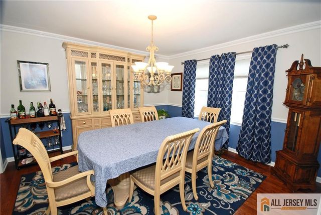 23 10th Street, Monroe, NJ 08831