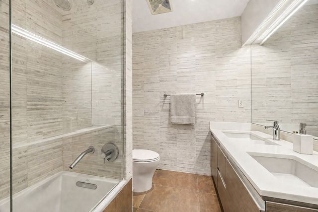 4415 Purves St Apt 11B, New York City, NY 11101