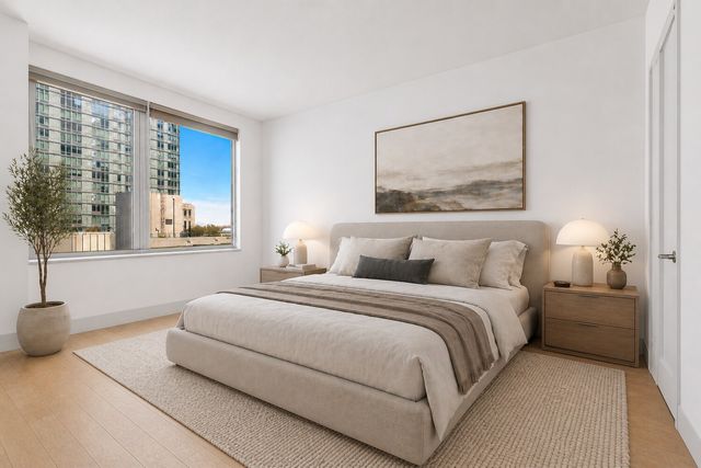 4415 Purves St Apt 11B, New York City, NY 11101