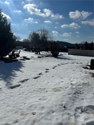 311 Sunset, Lower Burrell, PA 15068