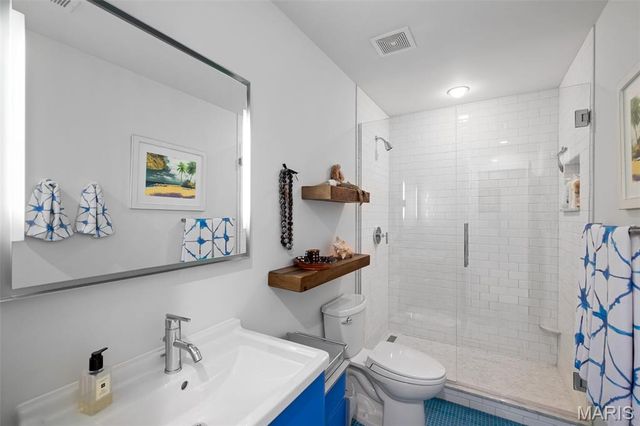 7526 Washington Avenue, University City, MO 63130