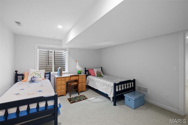 7526 Washington Avenue, University City, MO 63130