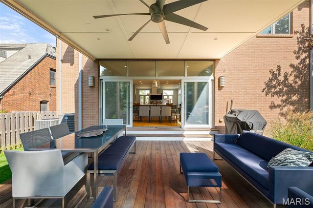 7526 Washington Avenue, University City, MO 63130