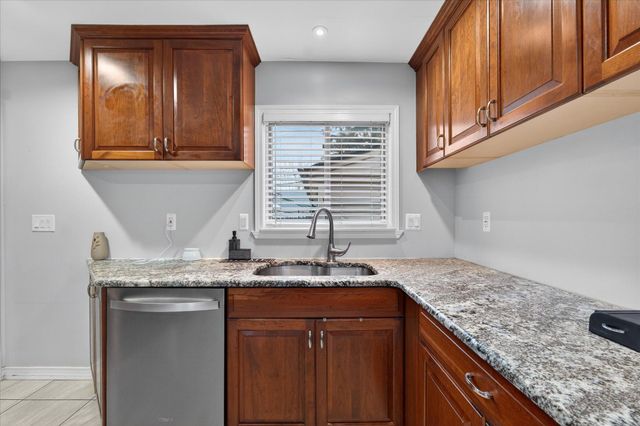 21519 Willow Wisp Street, Saint Clair Shores, MI 48082