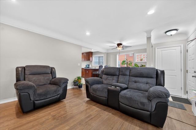 21519 Willow Wisp Street, Saint Clair Shores, MI 48082