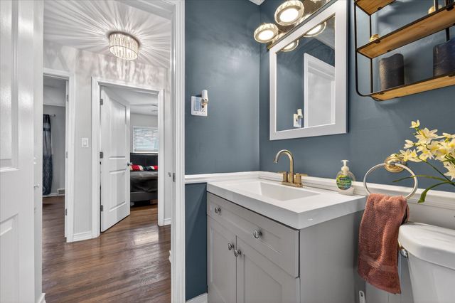 21519 Willow Wisp Street, Saint Clair Shores, MI 48082