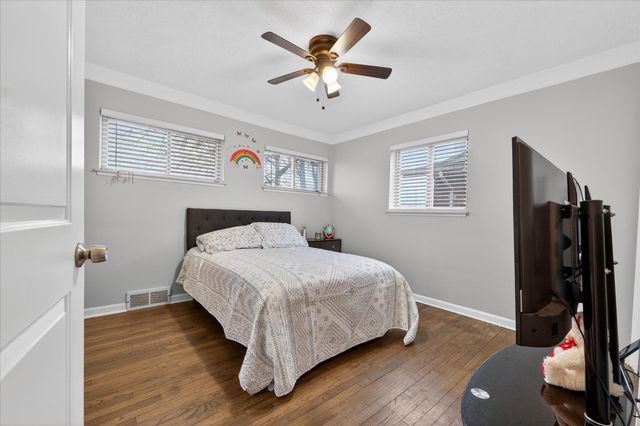 21519 Willow Wisp Street, Saint Clair Shores, MI 48082