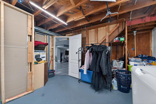 21519 Willow Wisp Street, Saint Clair Shores, MI 48082