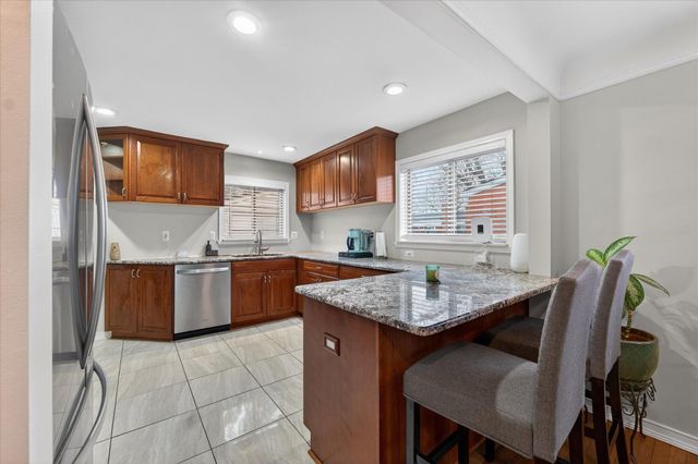 21519 Willow Wisp Street, Saint Clair Shores, MI 48082