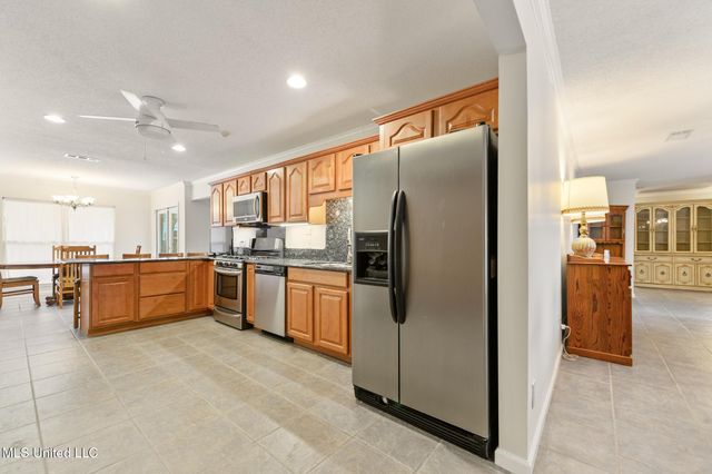 40 Greenbriar Drive, Gulfport, MS 39507