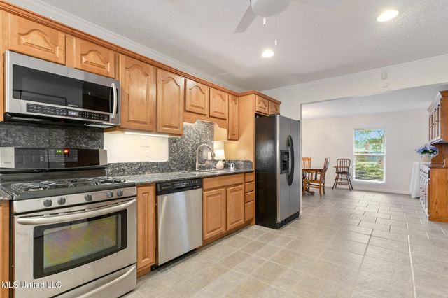 40 Greenbriar Drive, Gulfport, MS 39507