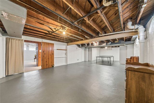 18 E Tacoma Avenue, Latrobe, PA 15650