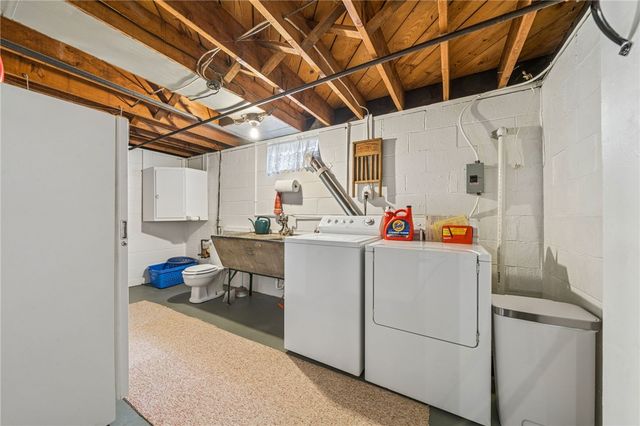 18 E Tacoma Avenue, Latrobe, PA 15650