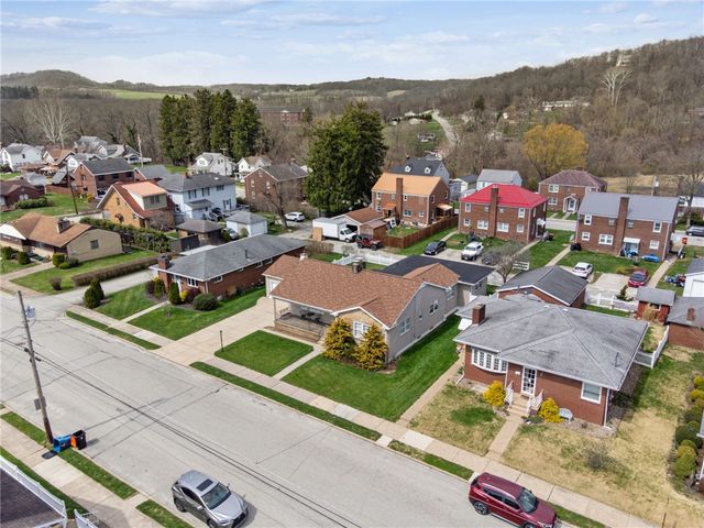 18 E Tacoma Avenue, Latrobe, PA 15650