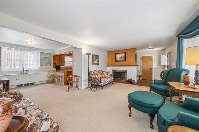 18 E Tacoma Avenue, Latrobe, PA 15650