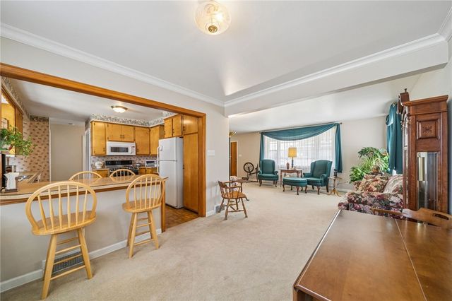 18 E Tacoma Avenue, Latrobe, PA 15650