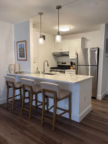 42 8th Street 5111, Boston, MA 02129