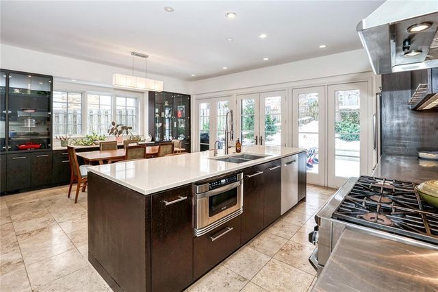 4966 Westwood Road, Kansas City, MO 64112