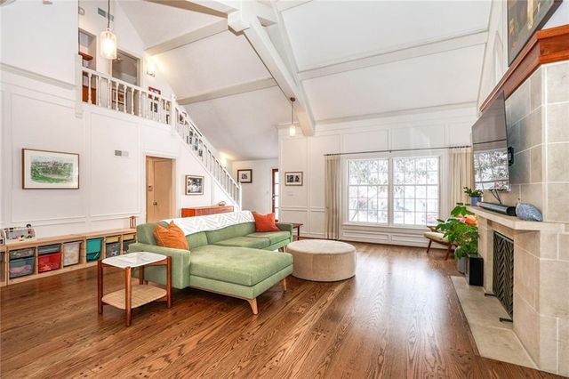 4966 Westwood Road, Kansas City, MO 64112