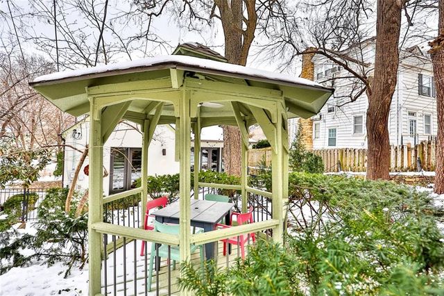 4966 Westwood Road, Kansas City, MO 64112