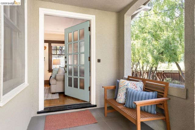 71 Norwood Ave, Kensington, CA 94707