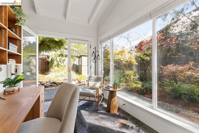 71 Norwood Ave, Kensington, CA 94707