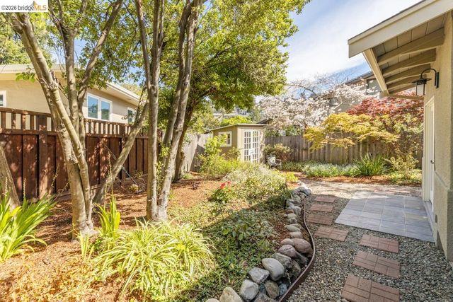 71 Norwood Ave, Kensington, CA 94707