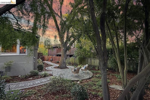 71 Norwood Ave, Kensington, CA 94707