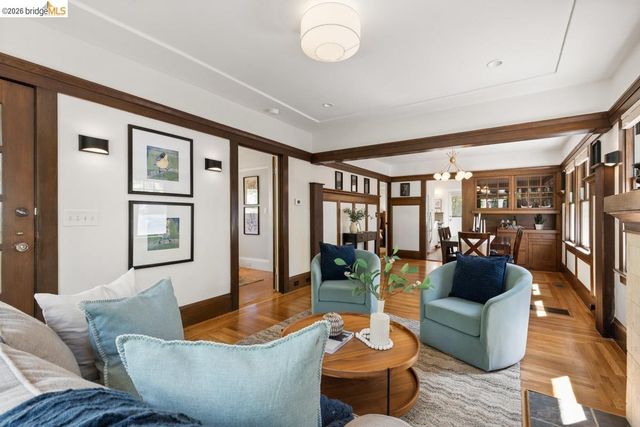 71 Norwood Ave, Kensington, CA 94707