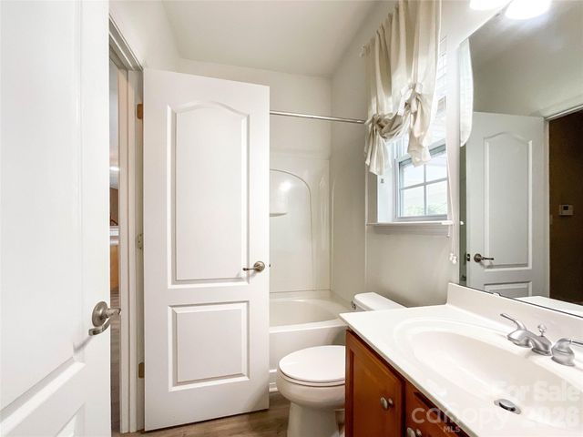 1112 Tranquil Falls Lane, Matthews, NC 28104