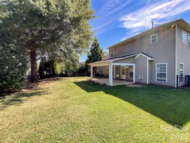1112 Tranquil Falls Lane, Matthews, NC 28104
