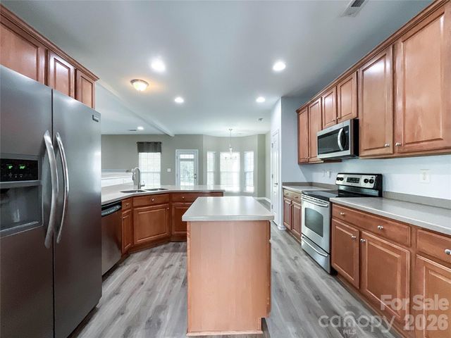 1112 Tranquil Falls Lane, Matthews, NC 28104