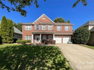 1112 Tranquil Falls Lane, Matthews, NC 28104