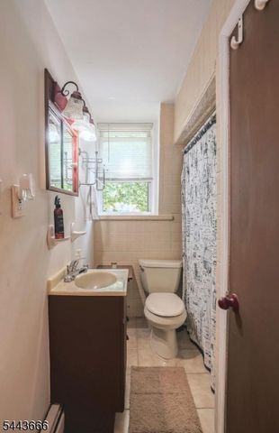 91 Clinton St, Rahway City, NJ 07065