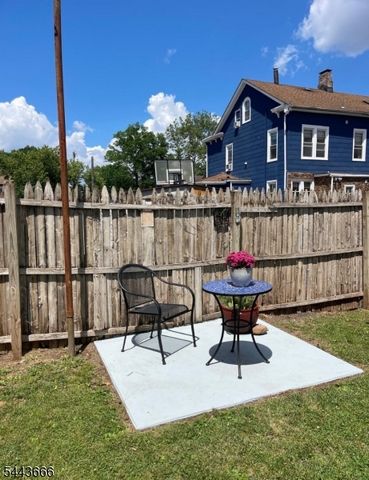 91 Clinton St, Rahway City, NJ 07065