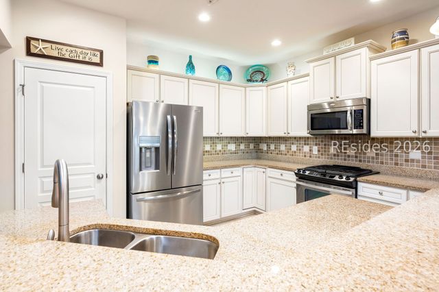 15 Tree Rose Pl, Bluffton, SC 29910