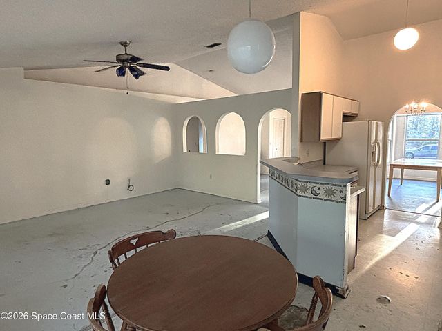 277 Saybrook Road SW, Palm Bay, FL 32908