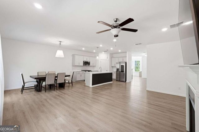 188 Foxhill Drive, Dawsonville, GA 30534