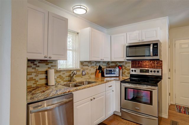 1208 Atoll Court, Tool, TX 75143