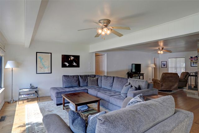 1208 Atoll Court, Tool, TX 75143