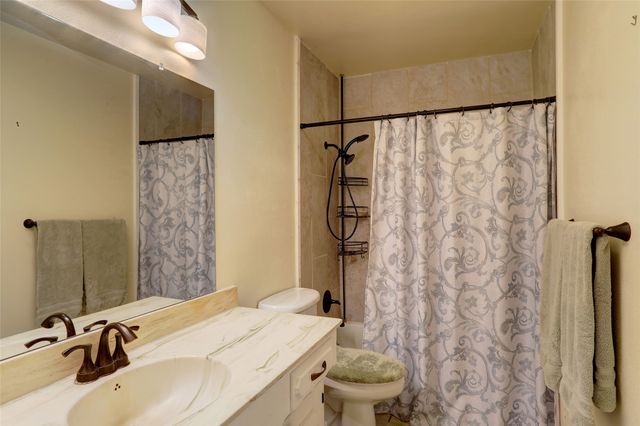 1208 Atoll Court, Tool, TX 75143