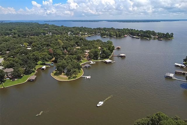 1208 Atoll Court, Tool, TX 75143