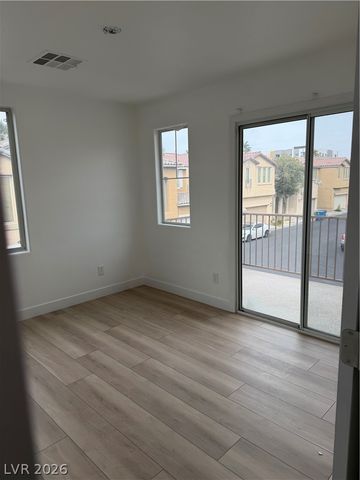 8451 Quarentina Avenue, Las Vegas, NV 89149