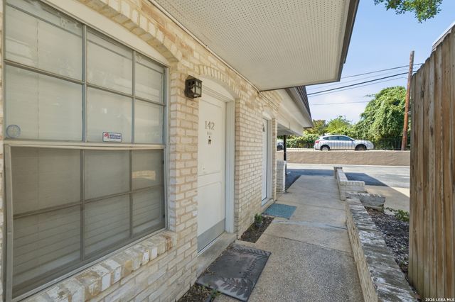 8058 Broadway Apt 142R, San Antonio, TX 78209