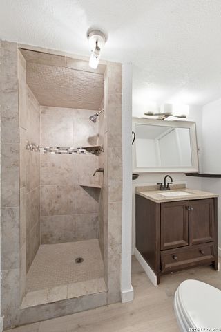 8058 Broadway Apt 142R, San Antonio, TX 78209