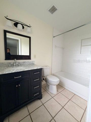 606 SECOND AVENUE, Lady Lake, FL 32159