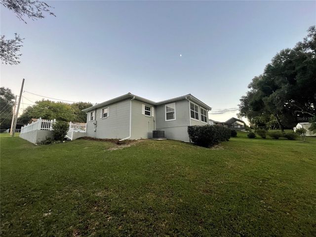 606 SECOND AVENUE, Lady Lake, FL 32159