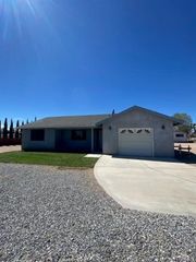 14961 Walnut, Hesperia, CA 92345