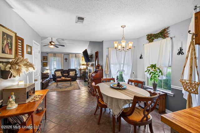 9534 Laa La Way, Diamondhead, MS 39525