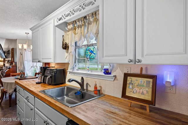 9534 Laa La Way, Diamondhead, MS 39525